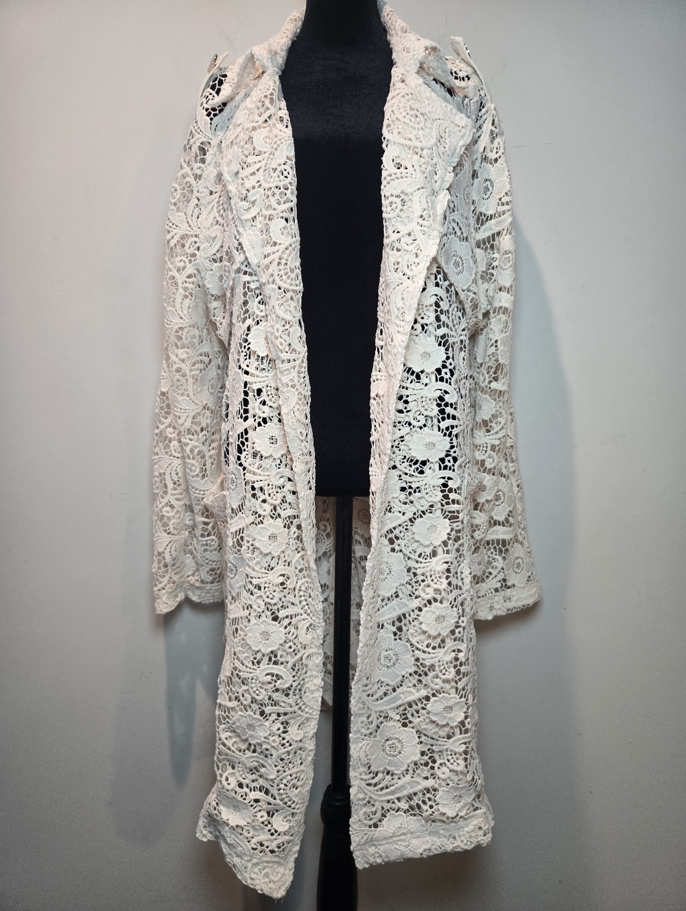 Chico's Lace Trench Coat Jacket Size 2 (Large) Bohemian Floral Overcoat
